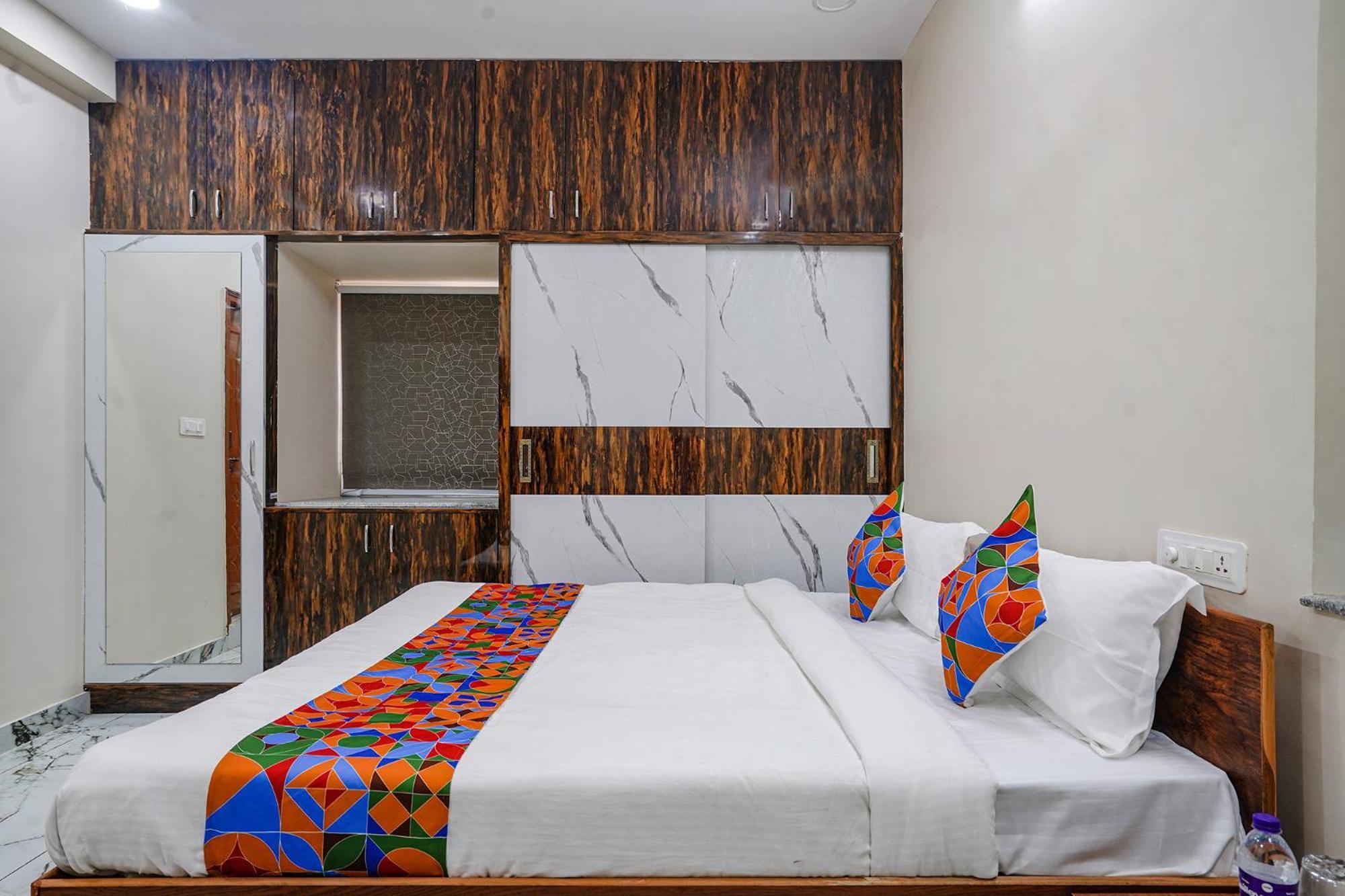Fabhotel Perams Grand Inn - Hitech City Hajdarabad Zewnętrze zdjęcie